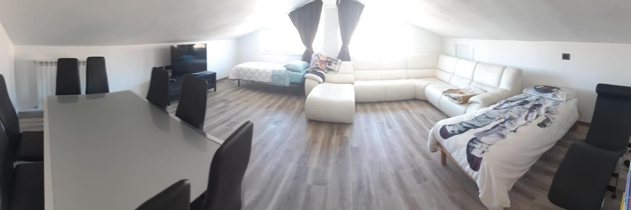 Serendipity Bed & Relax Муджа Екстер'єр фото